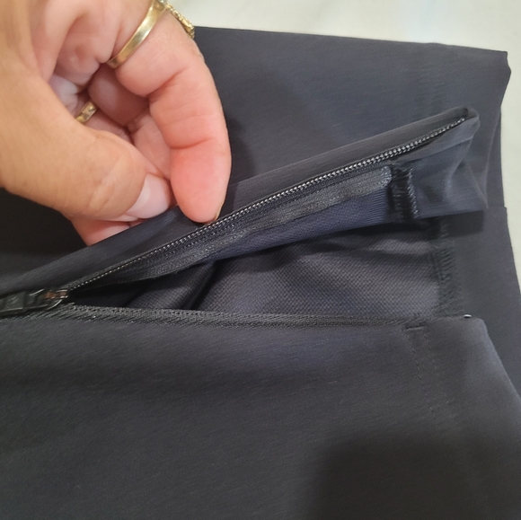 Adidas woven pants - Picture 9 of 16